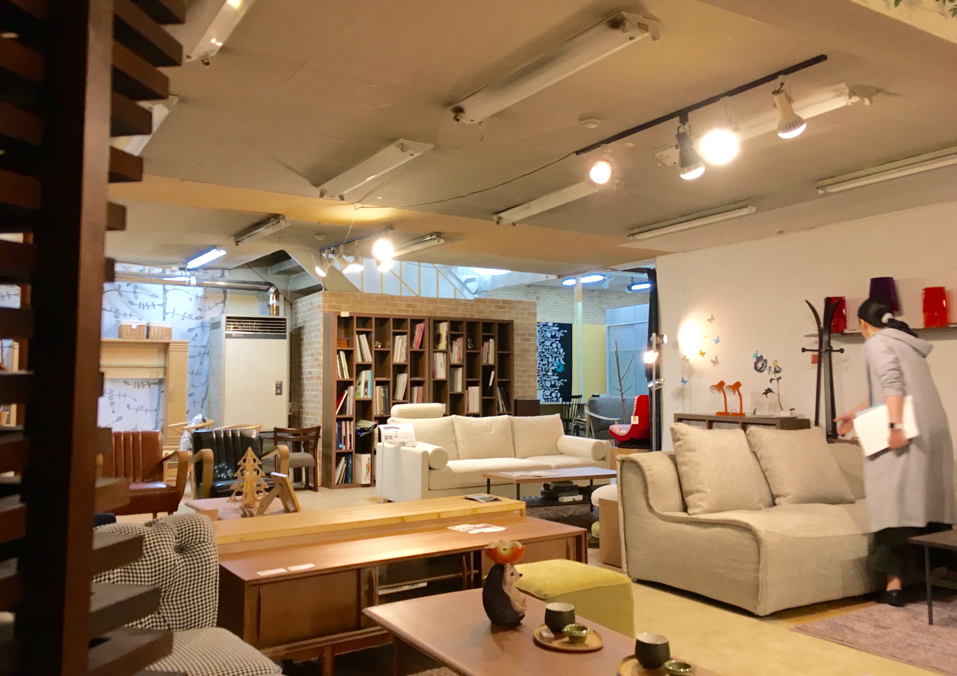 家具の藤倉店内2(米沢市)